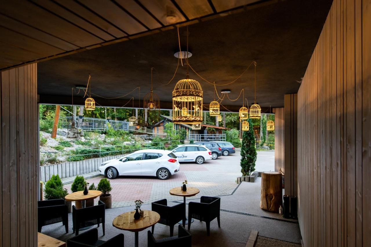 Hotel Veverica Trenčín 외부 사진