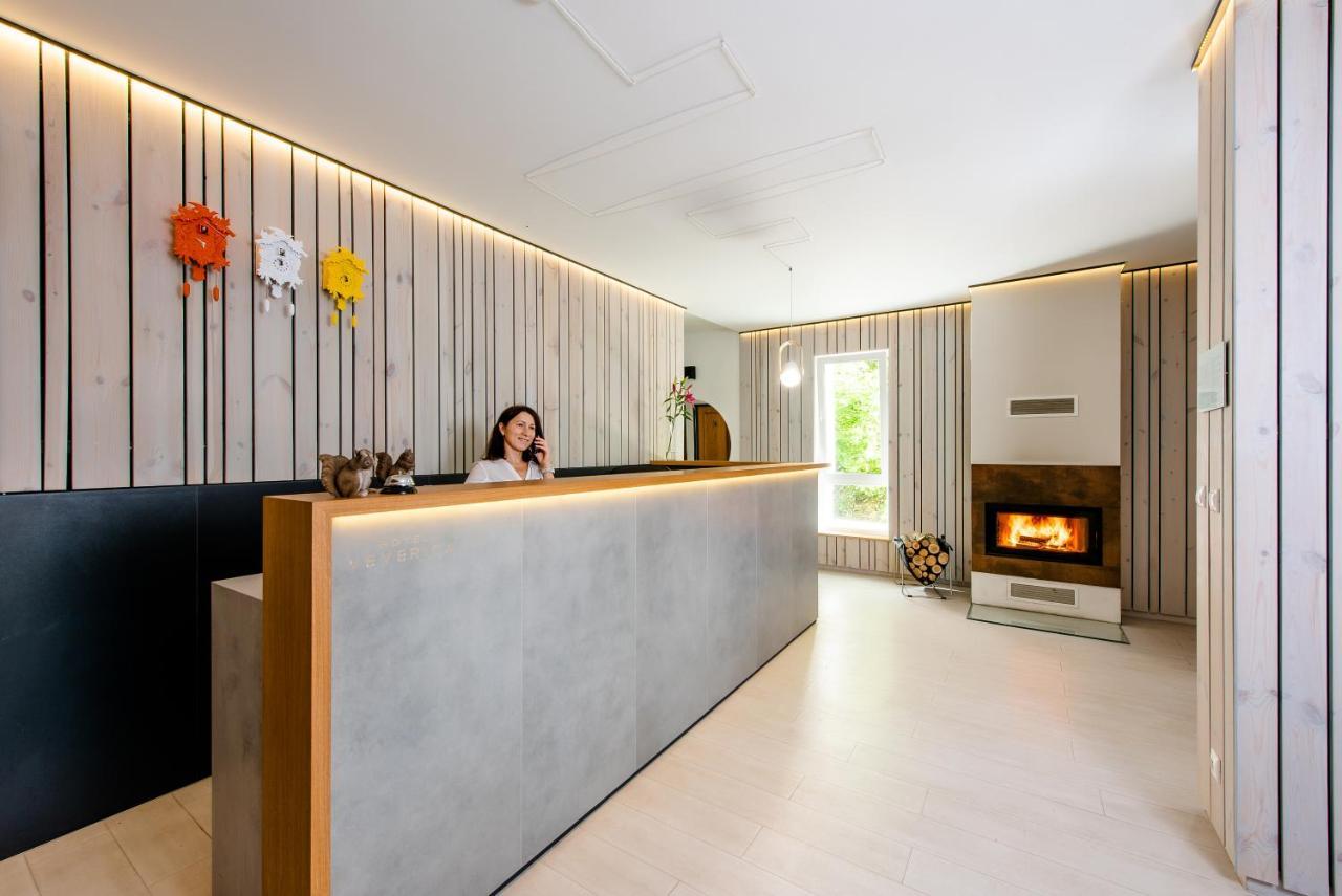 Hotel Veverica Trenčín 외부 사진