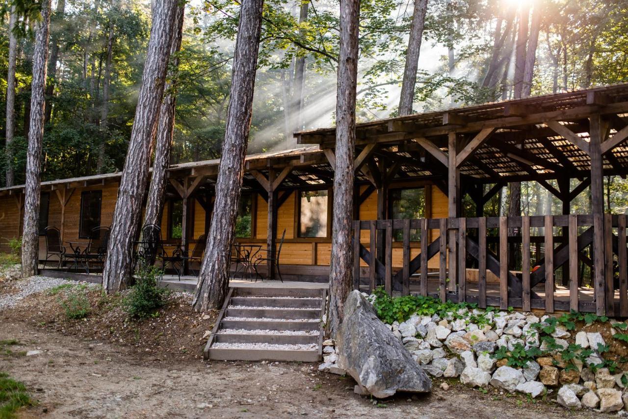 Hotel Veverica Trenčín 외부 사진